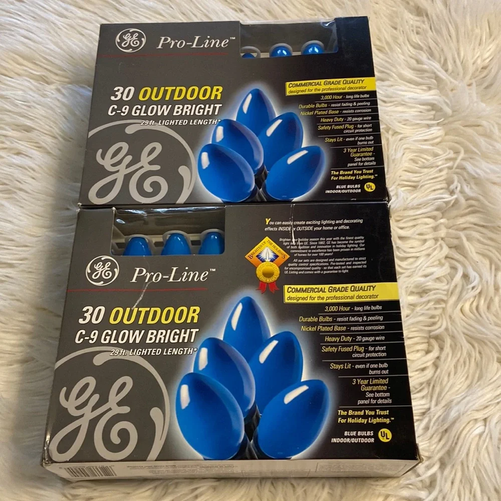 GE 30 OUTDOOR C-9 GLOW BRIGHT 29ft LIGHTED LENGHT LIGHTS TWO PACK COLOR BLUE